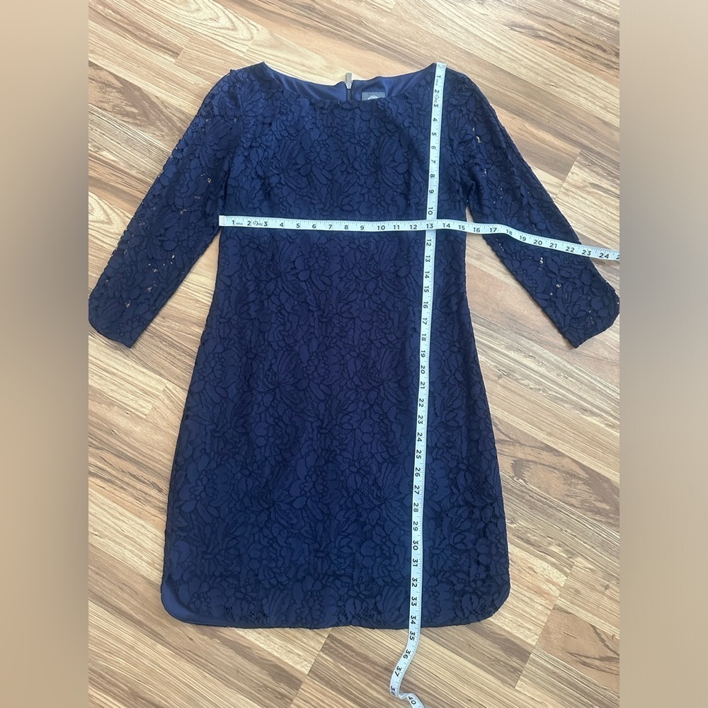 Vince Camuto Womens Size 4 Navy Lace Overlay Shift Dress 3/4 See Through Sleeve - Picture 7 of 8